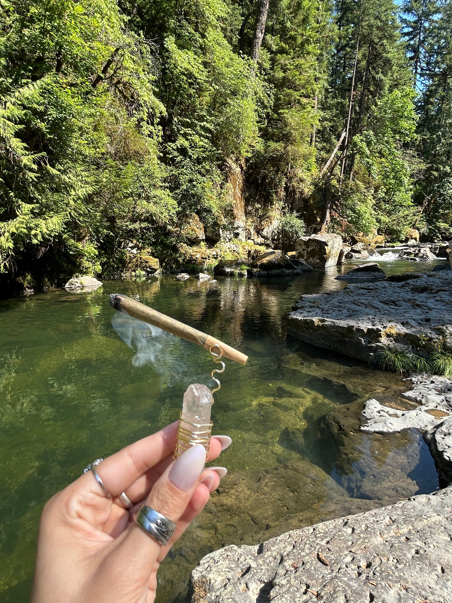 Crystal Joint Holder